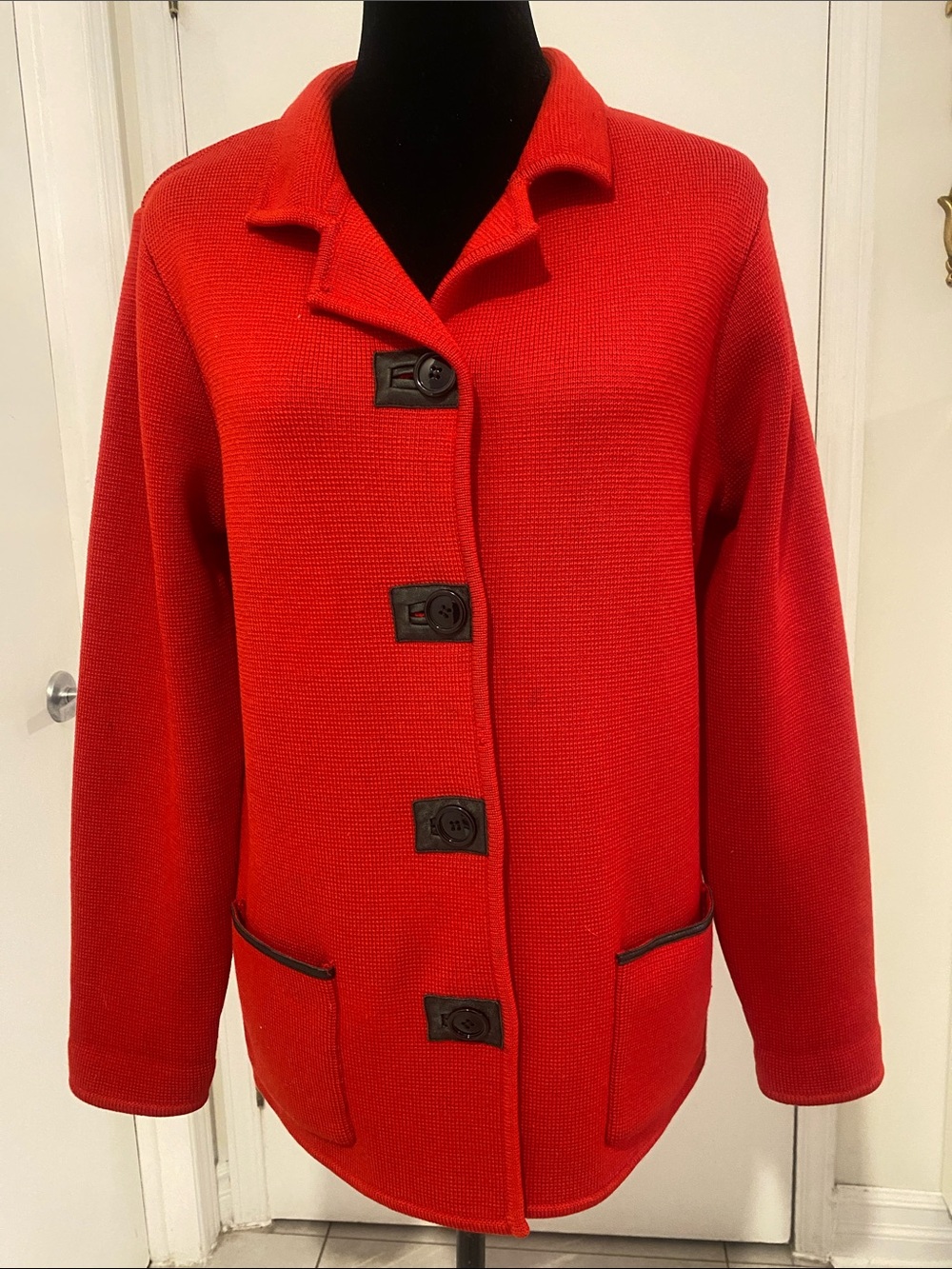 Anne Klein bright Red Marino Wool Button-down Cardigan with pockets Size Large